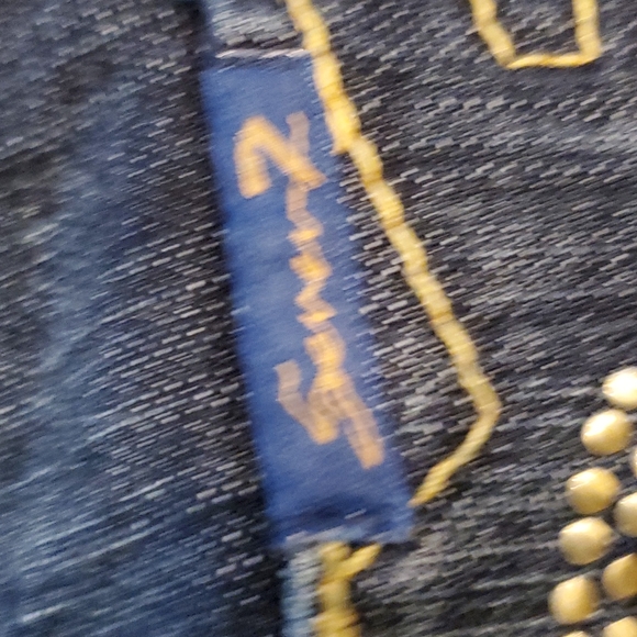 Seven7 Denim Capris with Skull Head - Picture 5 of 16